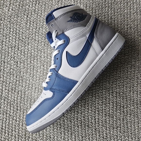 Jordan 1 Retro "True Blue" - Picture 3 of 5
